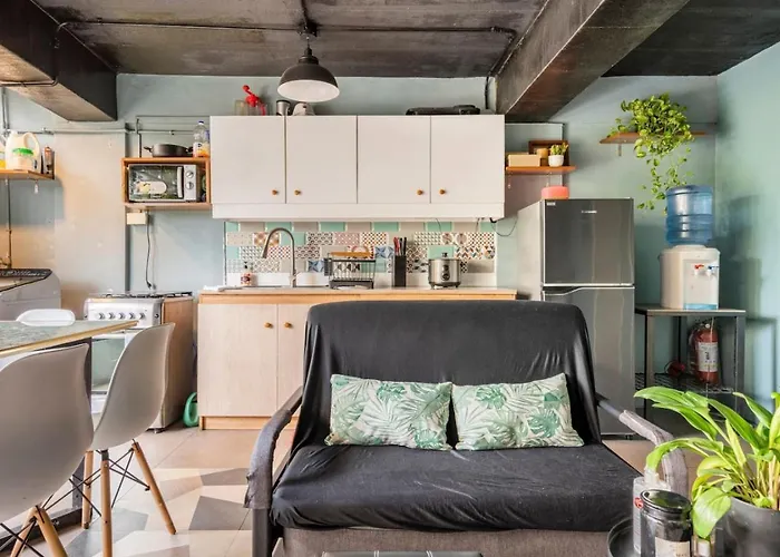 Holiday home Economy With Private Bath Near Lrt Santolan Pasig
